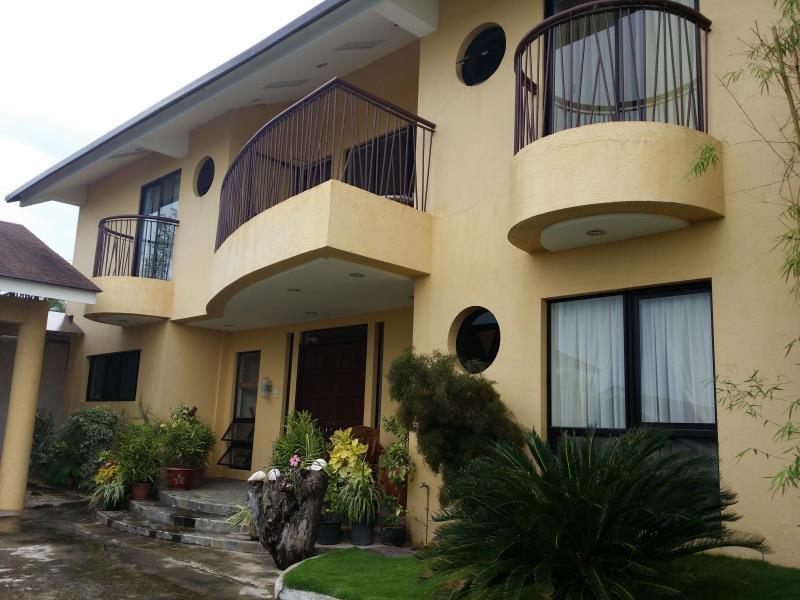 Palms Seaside Inn And Resort Medellin Exterior photo